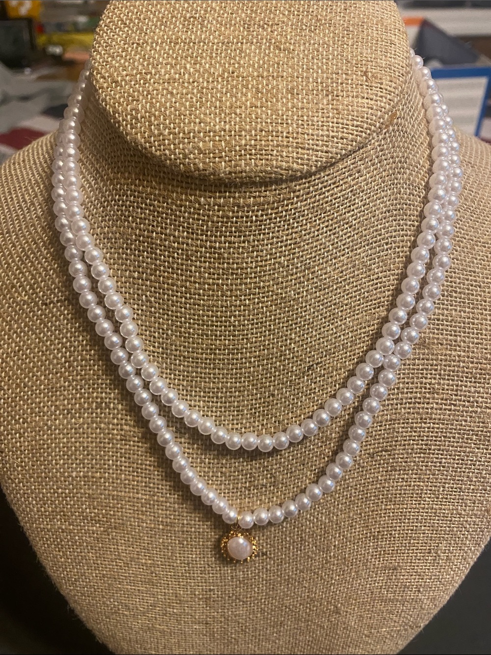 Fashion Jewelry White Pearl Double Strand Necklace with Gold Accent
